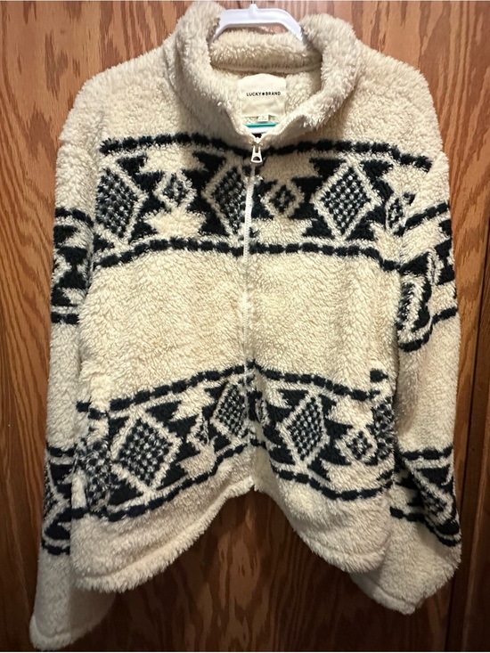 Lucky Brand Jackets & Blazers - NWT Lucky Brand Cream and Black Aztec Sherpa Zip Jacket